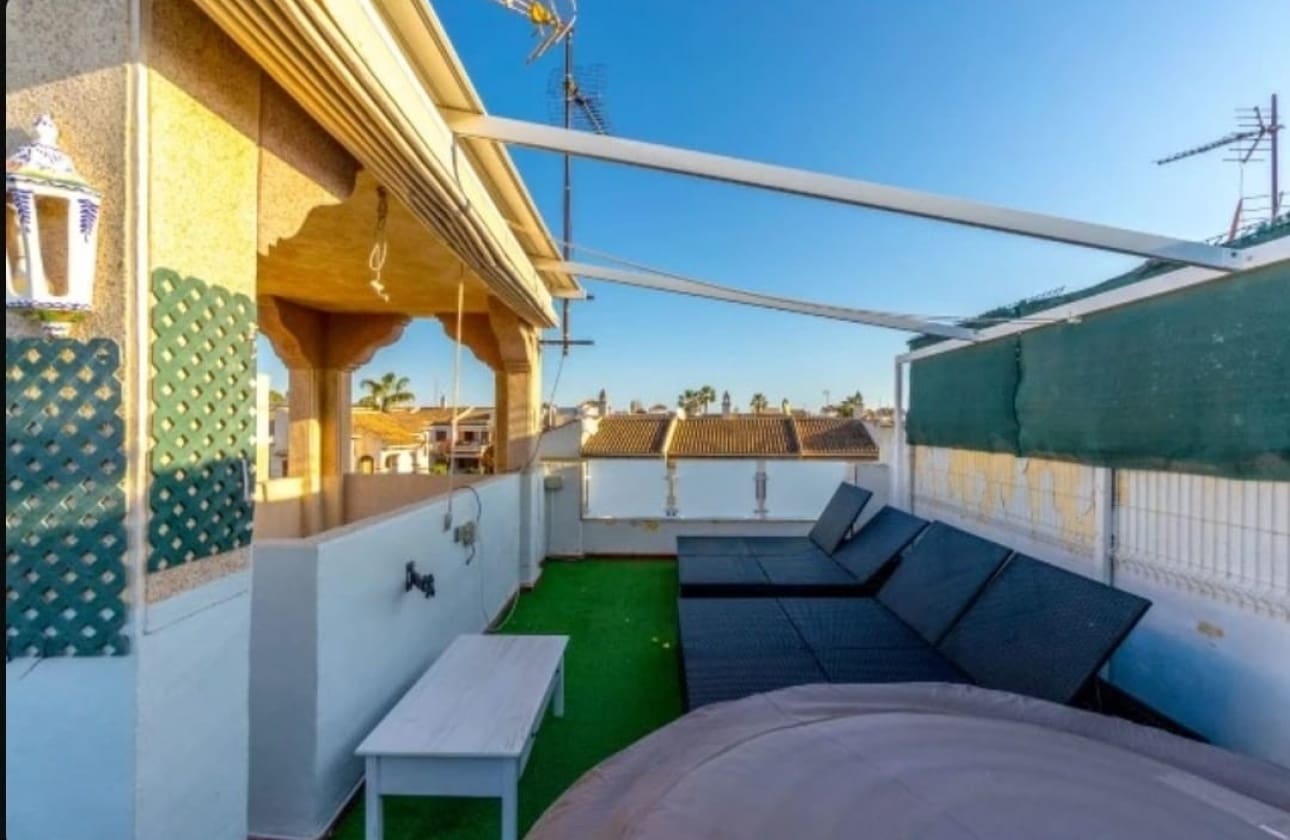 3 chambre Maison de Ville à vendre à Torrevieja avec piscine garage - 235 000 € (Ref: 9594560)