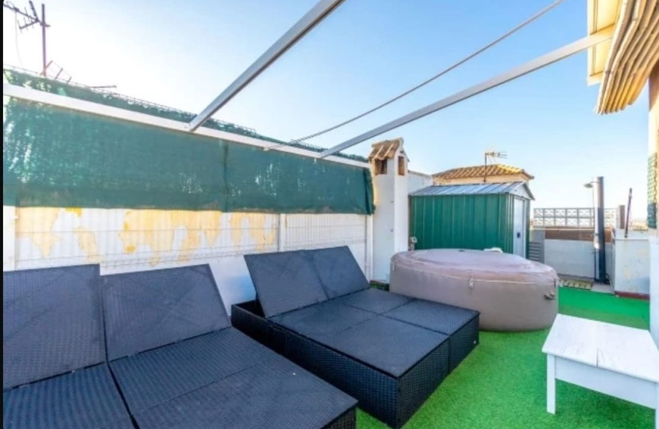 3 chambre Maison de Ville à vendre à Torrevieja avec piscine garage - 235 000 € (Ref: 9594560)