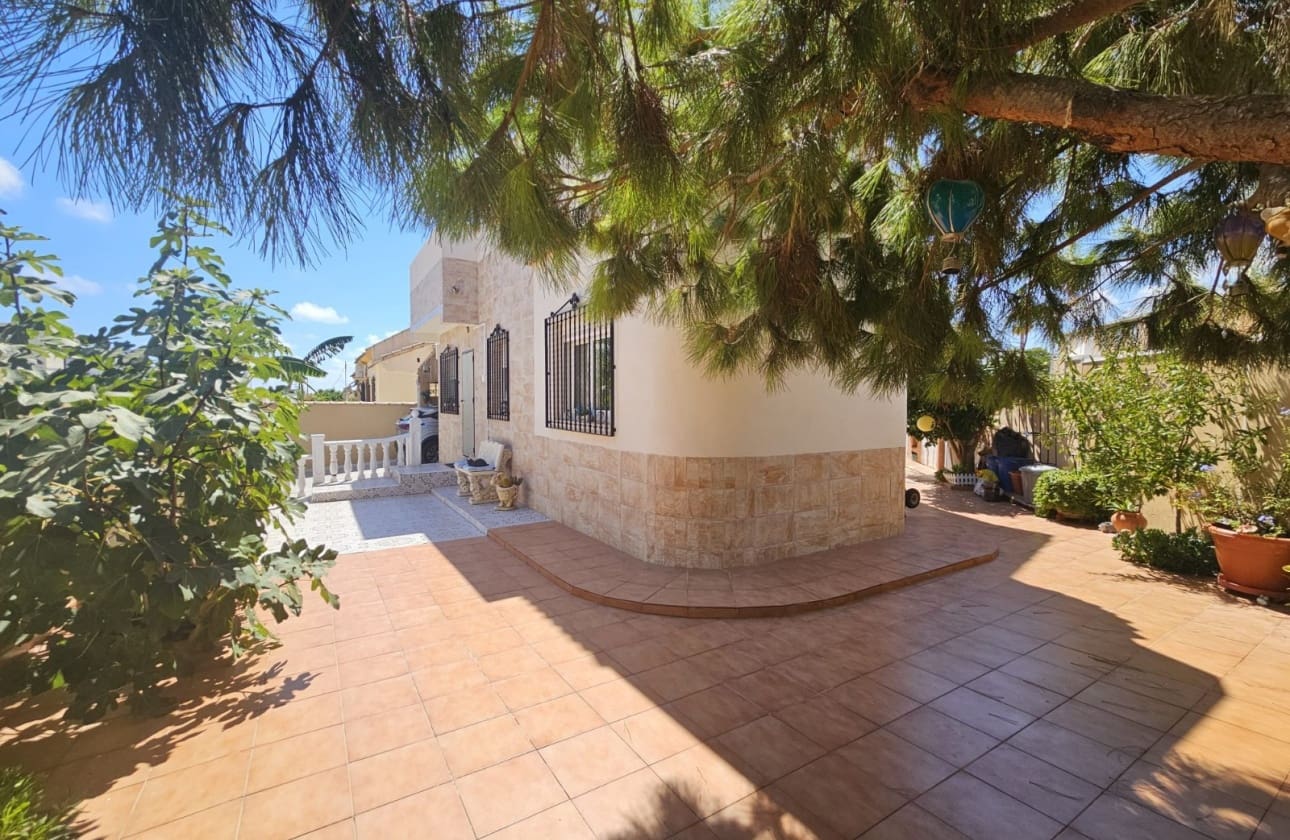3 chambre Villa/Maison à vendre à La Mata avec garage - 495 000 € (Ref: 9594563)