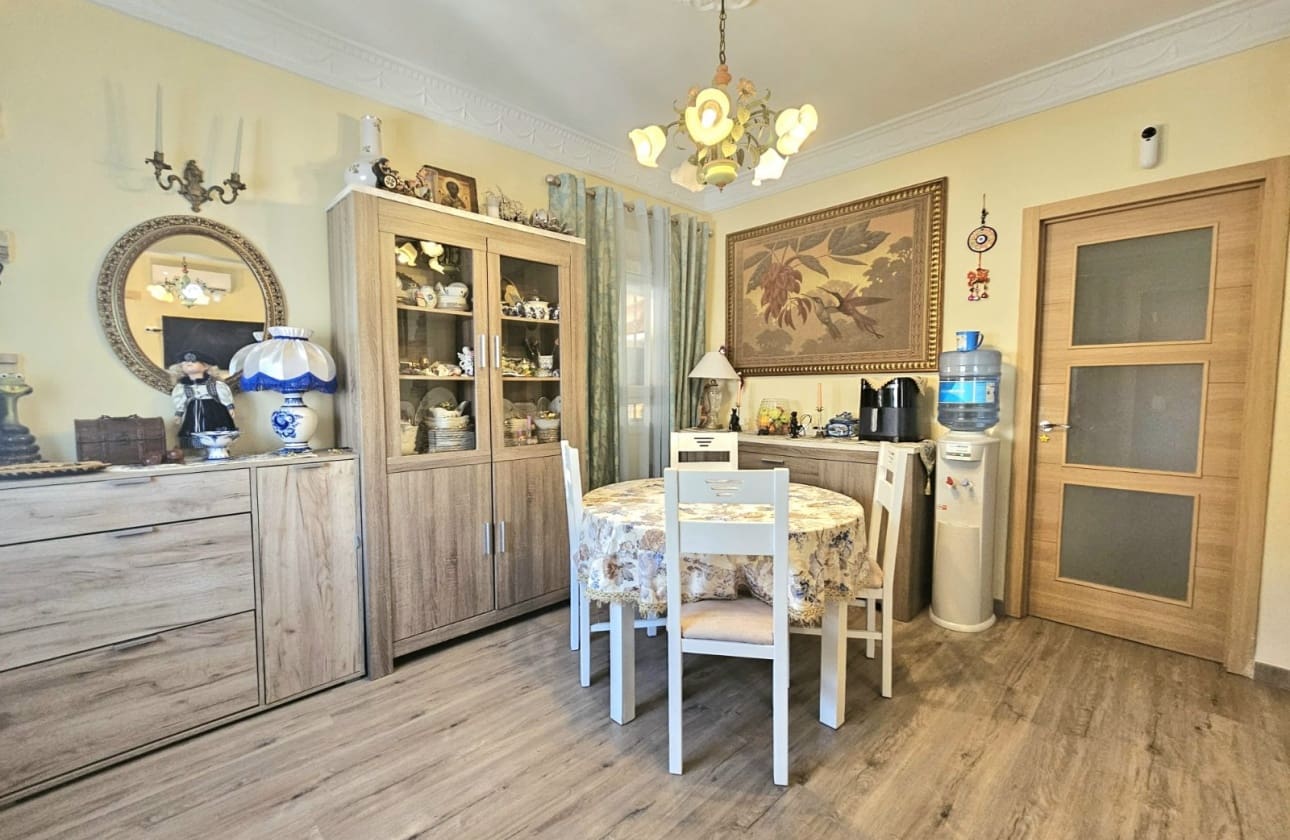 3 chambre Villa/Maison à vendre à La Mata avec garage - 495 000 € (Ref: 9594563)