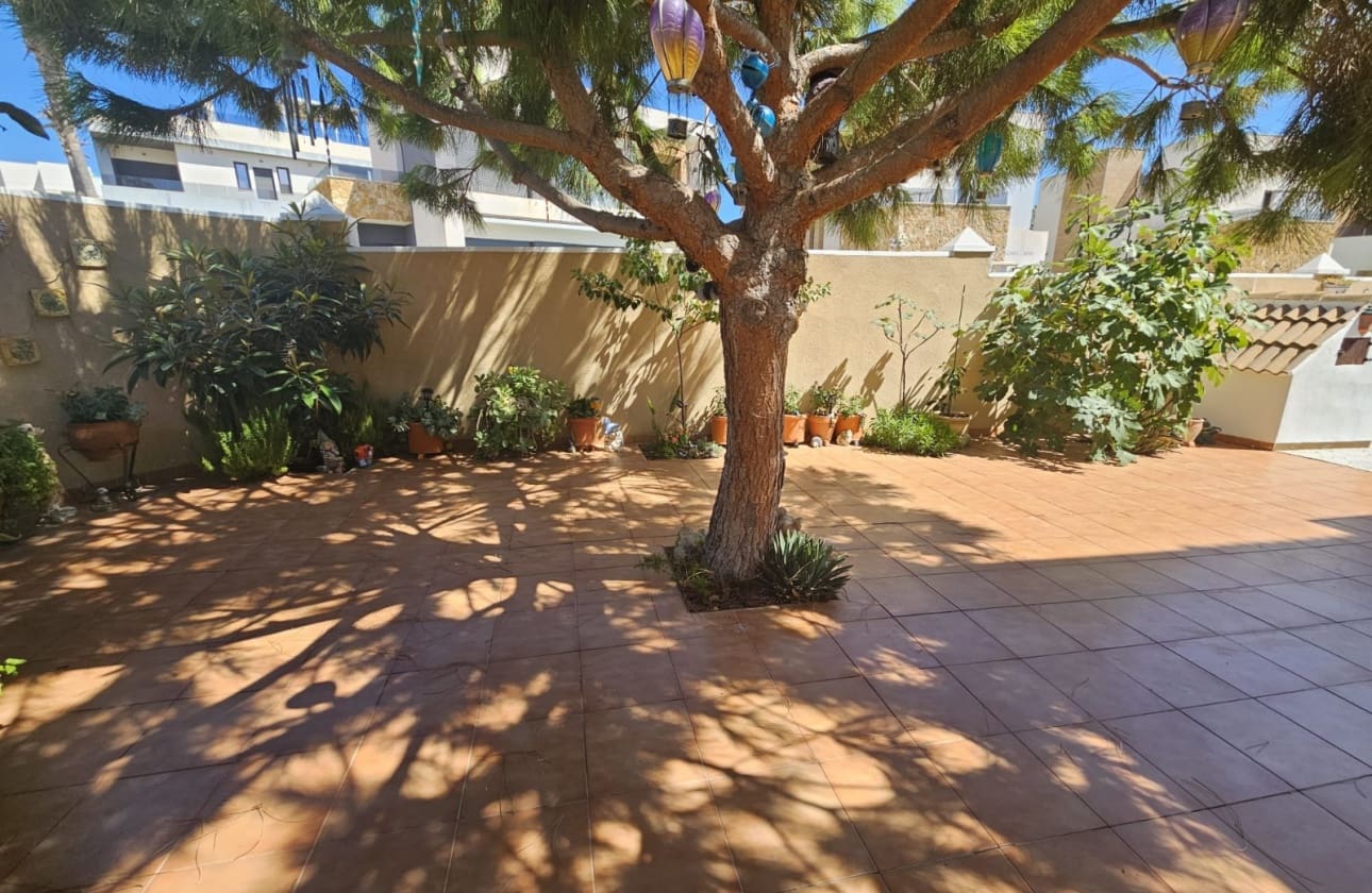 3 chambre Villa/Maison à vendre à La Mata avec garage - 495 000 € (Ref: 9594563)