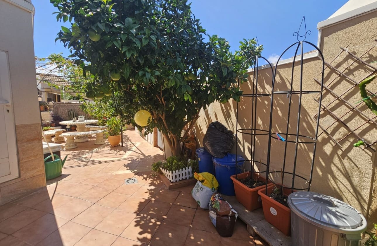 3 chambre Villa/Maison à vendre à La Mata avec garage - 495 000 € (Ref: 9594563)