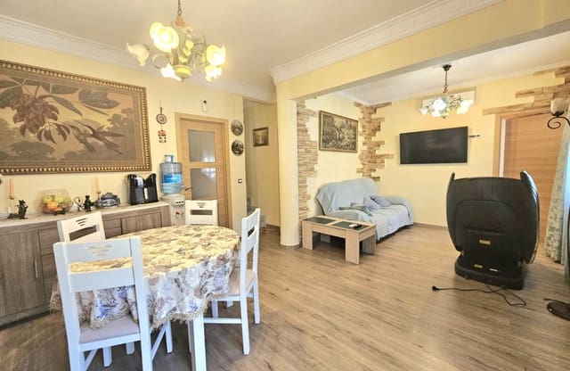 3 soverom Villa til salgs i La Mata, Torrevieja med garasje - € 495 000 (Ref: 9594563)