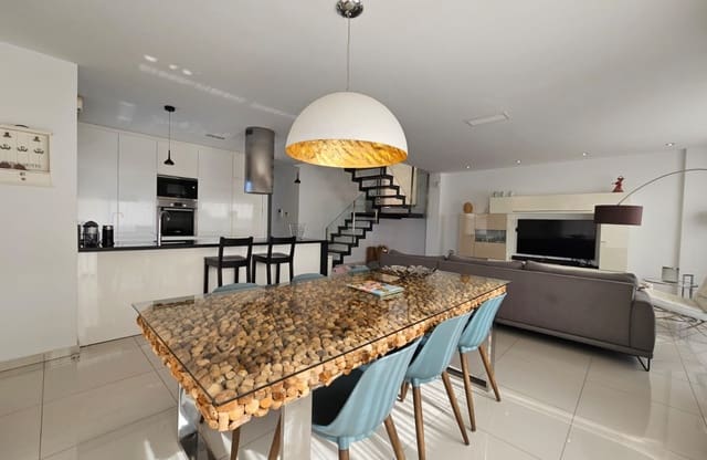 3 camera da letto Villa in vendita in Ciudad Quesada, Rojales con piscina garage - 499.500 € (Rif: 9594564)