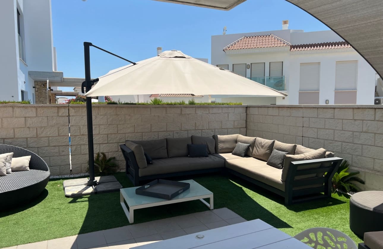 3 camera da letto Villa in vendita in Ciudad Quesada con piscina garage - 499.500 € (Rif: 9594564)