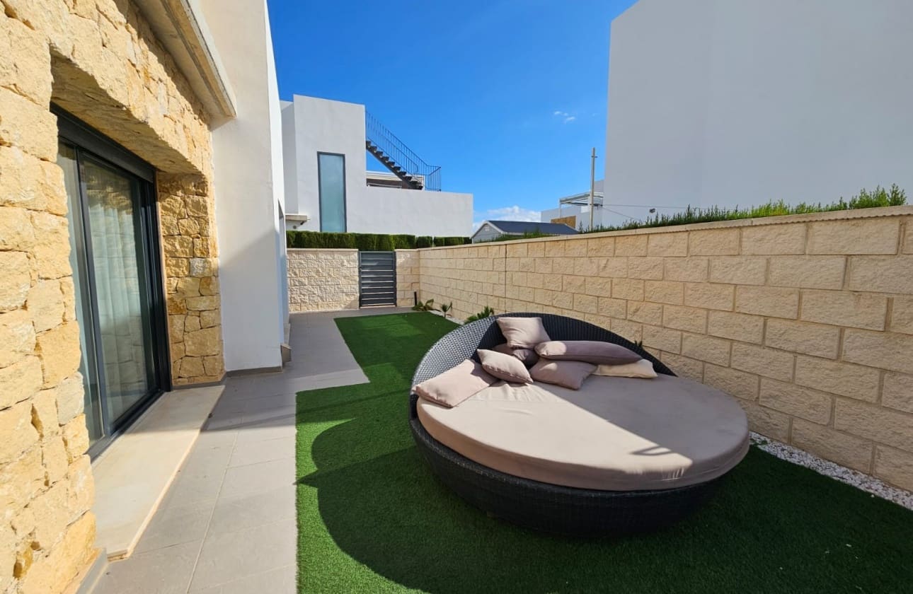 3 camera da letto Villa in vendita in Ciudad Quesada con piscina garage - 499.500 € (Rif: 9594564)