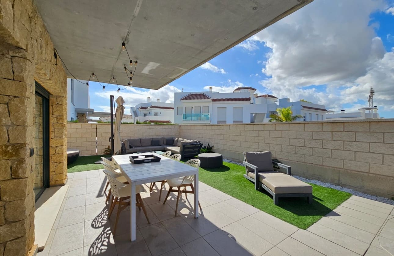 3 camera da letto Villa in vendita in Ciudad Quesada con piscina garage - 499.500 € (Rif: 9594564)