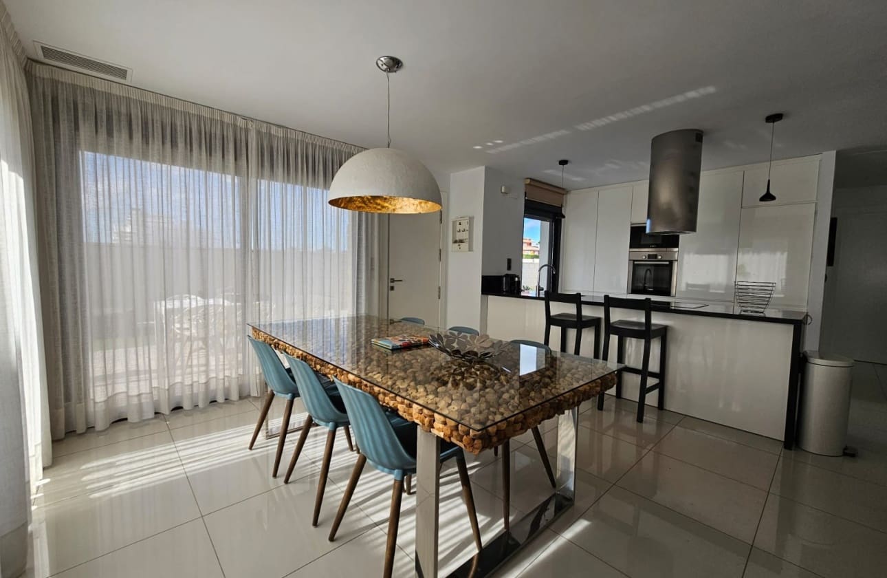 3 camera da letto Villa in vendita in Ciudad Quesada con piscina garage - 499.500 € (Rif: 9594564)