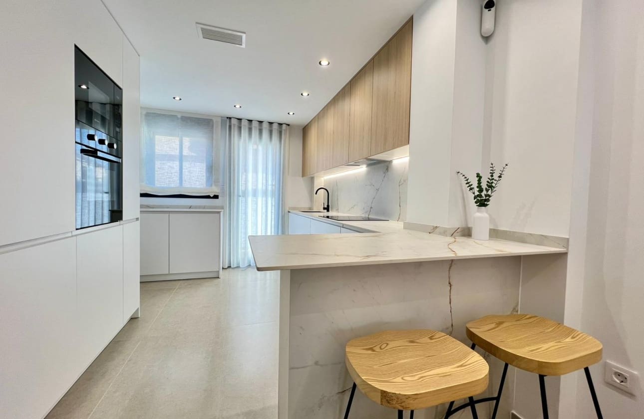 3 slaapkamer Villa te koop in Benferri - € 298.000 (Ref: 9606907)