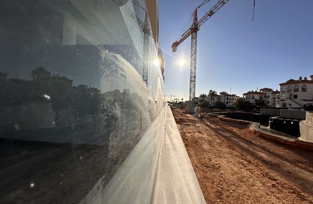 2 bedroom Apartment for sale in Playa Flamenca, Orihuela with pool - € 339,000 (Ref: 9606912)