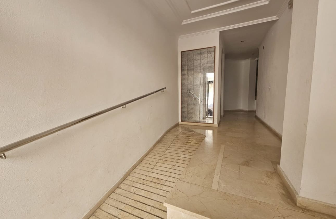 1 chambre Appartement de Plage à vendre à Torrevieja - 120 000 € (Ref: 9610003)