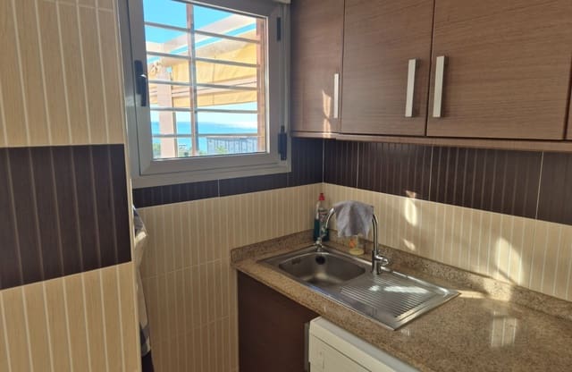 2 soveværelse Penthouse til salg i Punta Prima, Torrevieja med swimmingpool garage - € 250.000 (Ref: 9613089)