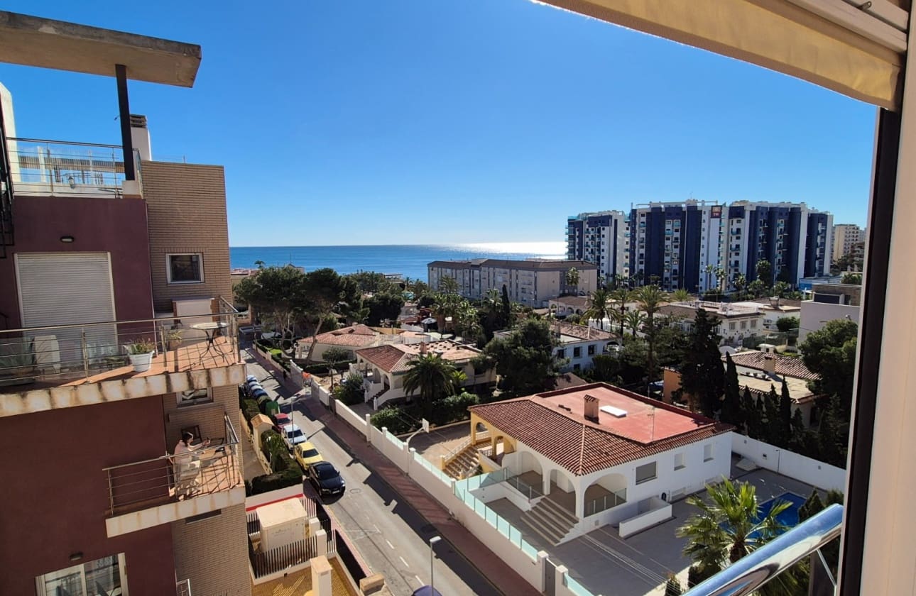 2 slaapkamer Penthouse te koop in Punta Prima met zwembad garage - € 250.000 (Ref: 9613089)