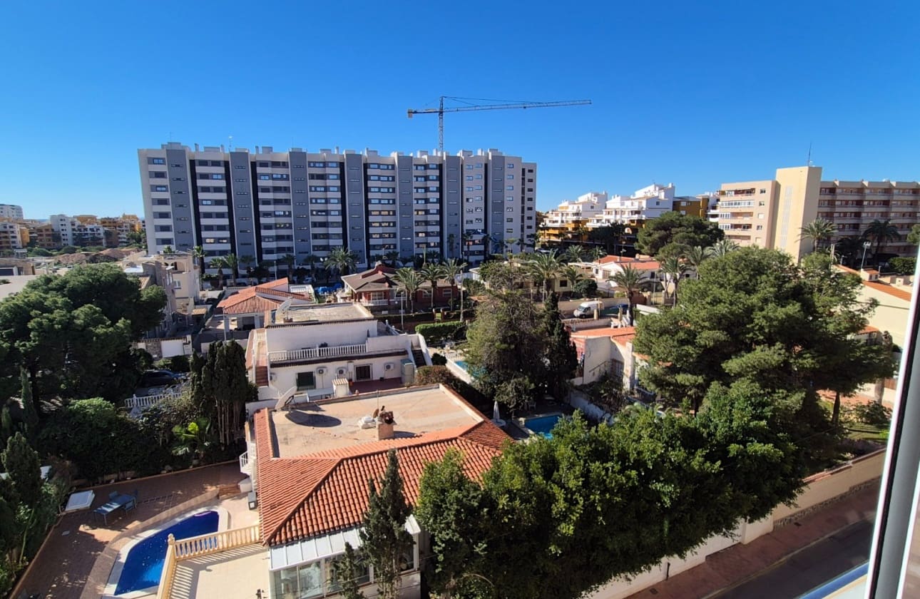 2 slaapkamer Penthouse te koop in Punta Prima met zwembad garage - € 250.000 (Ref: 9613089)