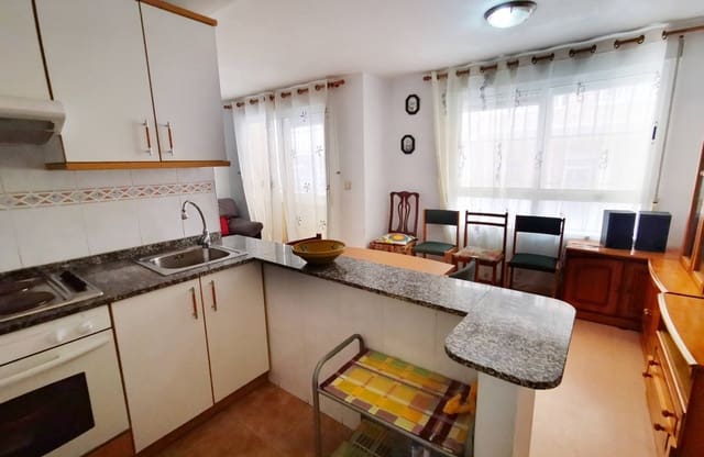 1 bedroom Apartment for sale in Guardamar Playa, Guardamar del Segura - € 120,000 (Ref: 9613090)