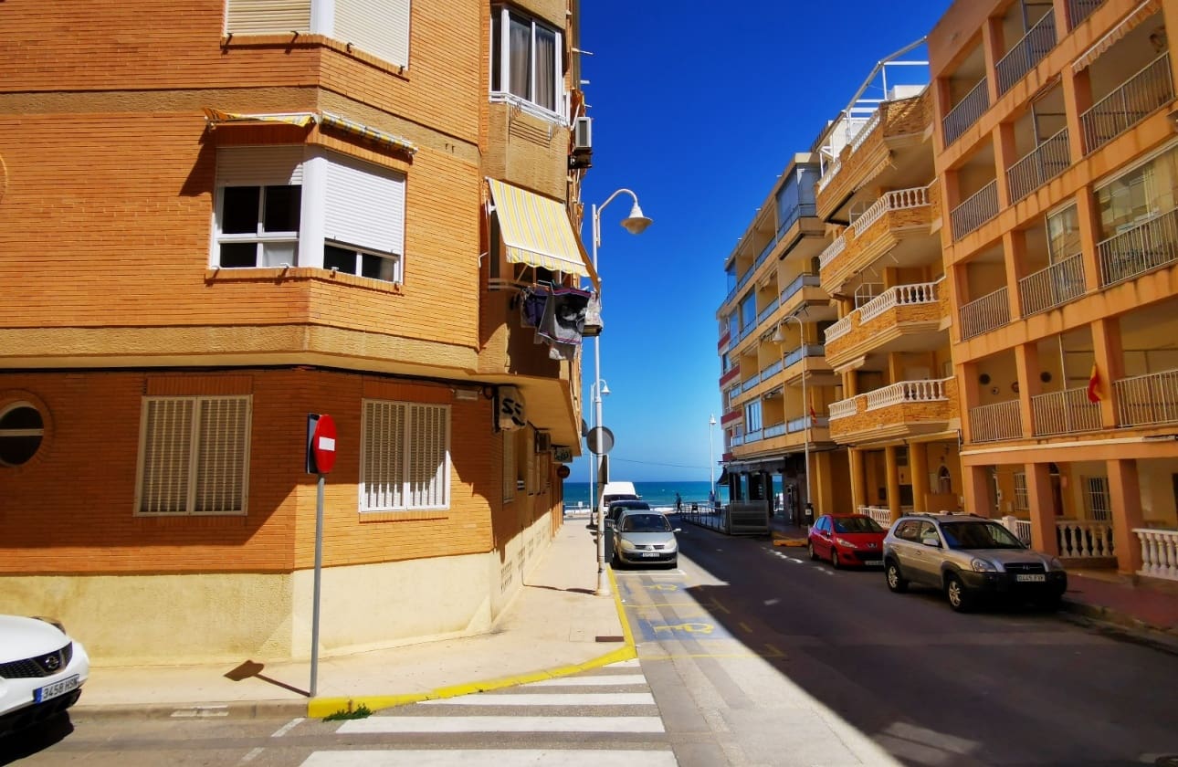 1 bedroom Apartment for sale in Guardamar del Segura - € 120,000 (Ref: 9613090)