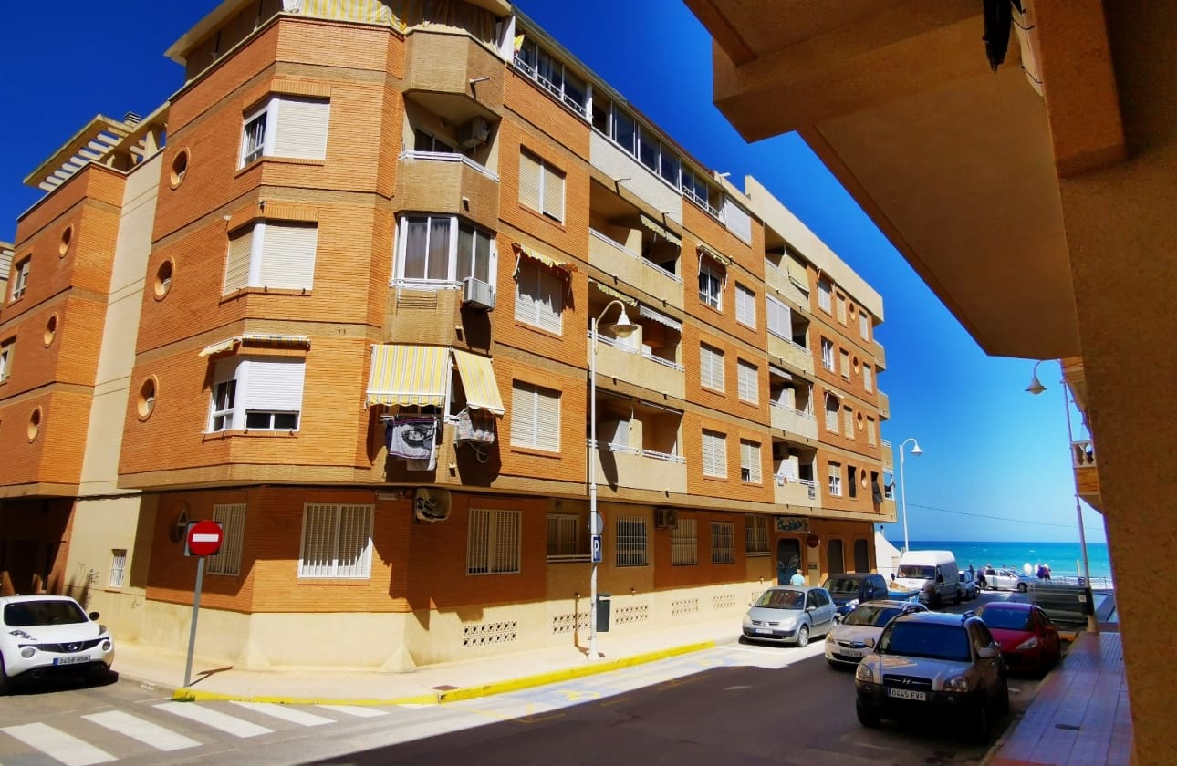1 bedroom Apartment for sale in Guardamar del Segura - € 120,000 (Ref: 9613090)