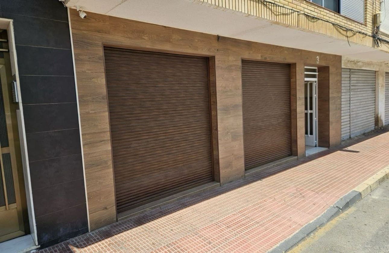 Local Comercial de 1 habitación en Guardamar del Segura en venta - 99.500 € (Ref: 9613091)