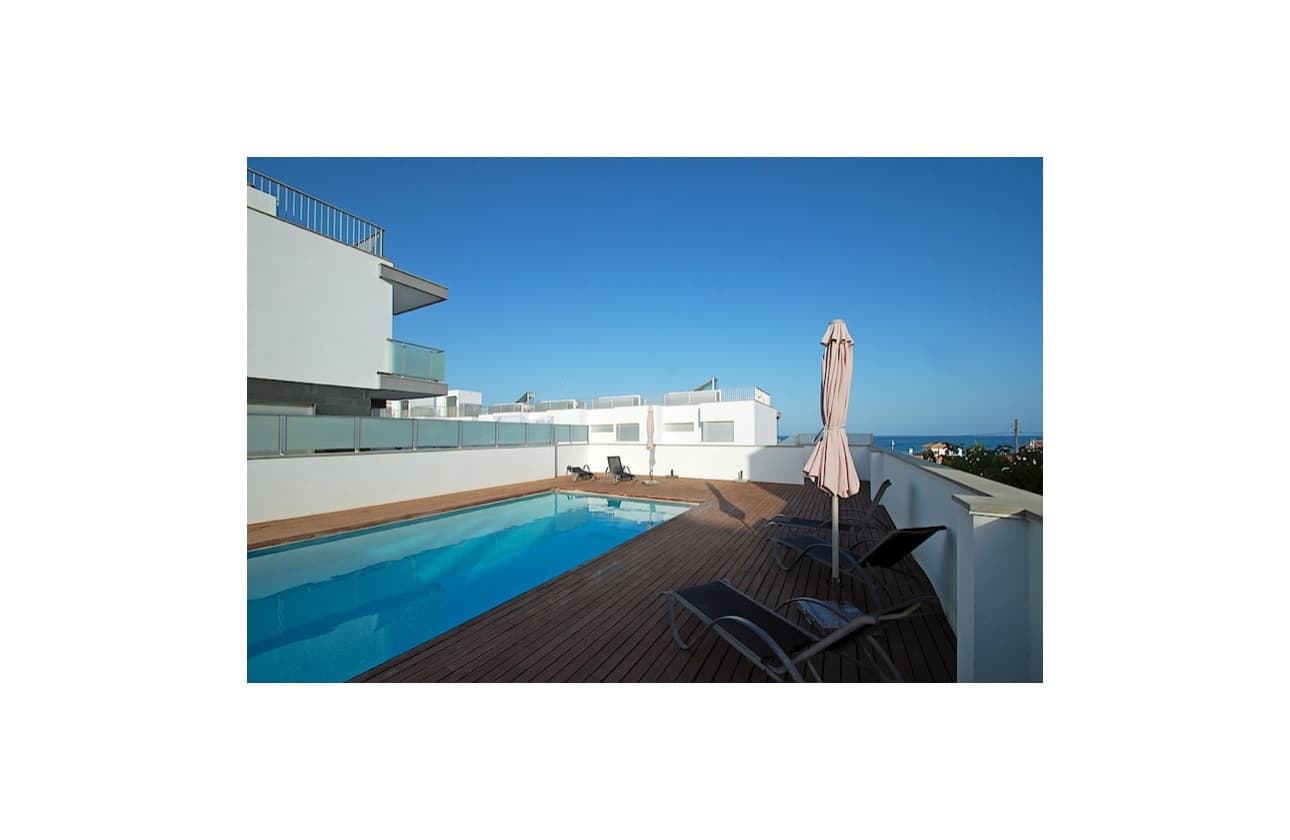 4 makuuhuone Omakotitalo myytävänä paikassa Guardamar del Segura mukana uima-altaan - 595 000 € (Ref: 9613092)