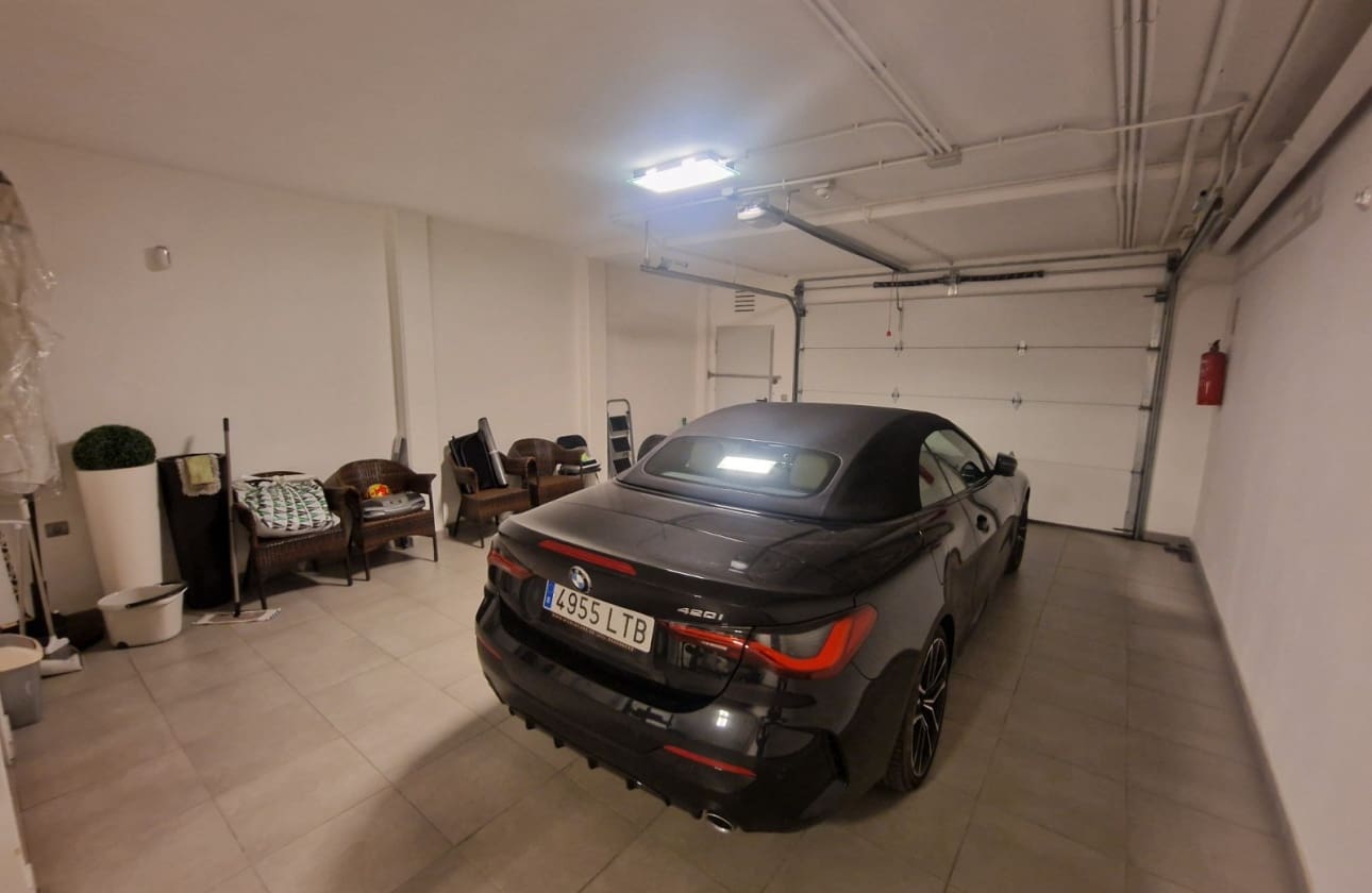 4 makuuhuone Omakotitalo myytävänä paikassa Guardamar del Segura mukana uima-altaan - 595 000 € (Ref: 9613092)