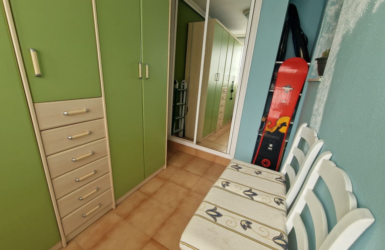 4 bedroom Villa for sale in Guardamar del Segura with pool - € 385,000 (Ref: 9613093)