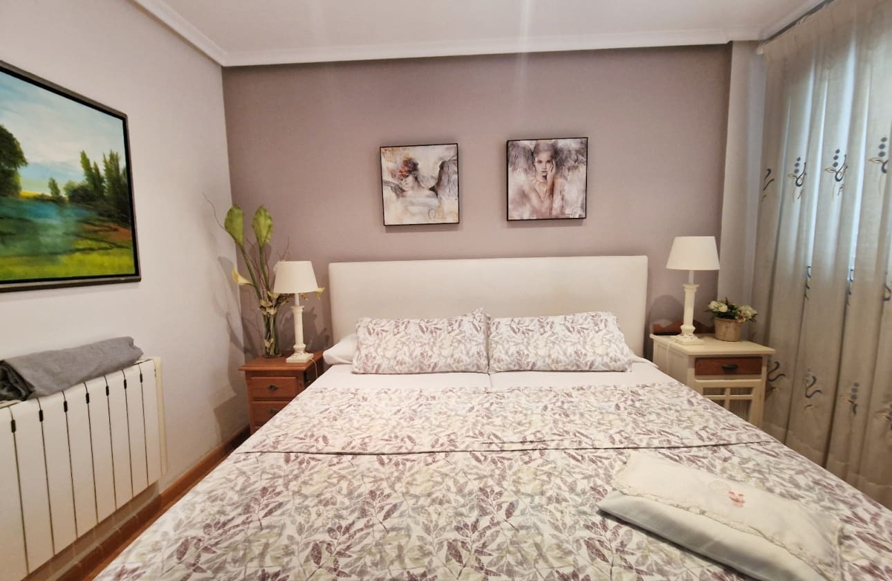 4 bedroom Villa for sale in Guardamar del Segura with pool - € 385,000 (Ref: 9613093)