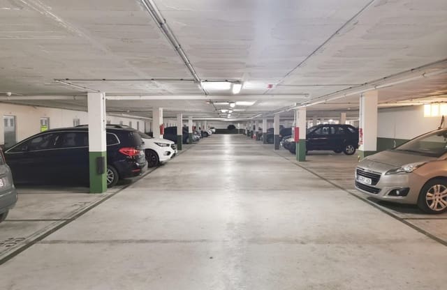 Garage til salg i Guardamar del Segura - € 16.000 (Ref: 9613094)