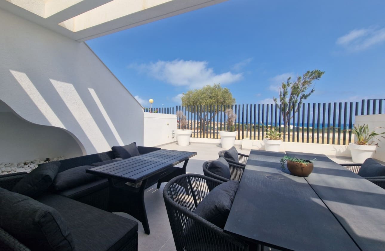 4 Zimmer Villa zu verkaufen in Guardamar del Segura mit Pool - 625.000 € (Ref: 9613095)