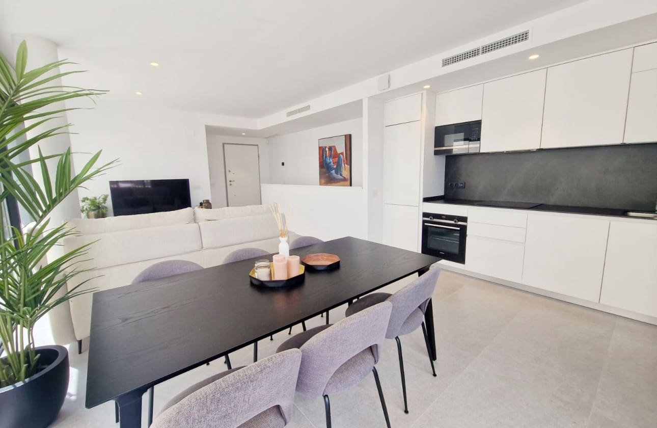 4 Zimmer Villa zu verkaufen in Guardamar del Segura mit Pool - 625.000 € (Ref: 9613095)