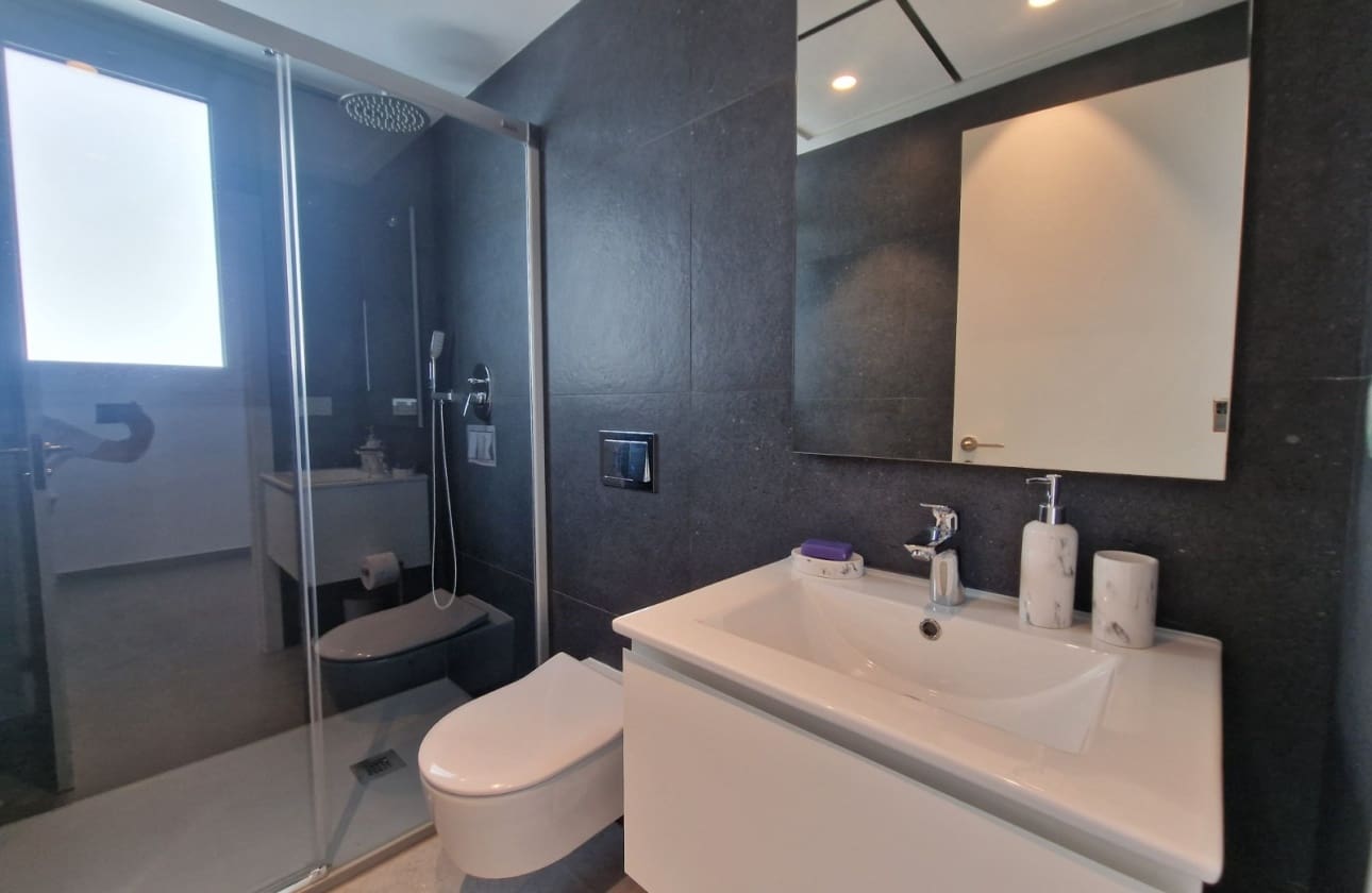 4 Zimmer Villa zu verkaufen in Guardamar del Segura mit Pool - 625.000 € (Ref: 9613095)