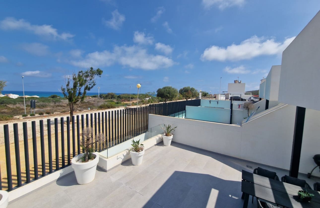 4 Zimmer Villa zu verkaufen in Guardamar del Segura mit Pool - 625.000 € (Ref: 9613095)