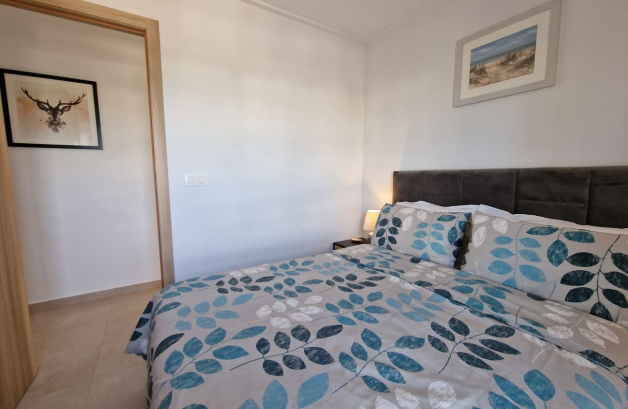 3 bedroom Apartment for sale in Guardamar del Segura with pool - € 264,900 (Ref: 9613097)