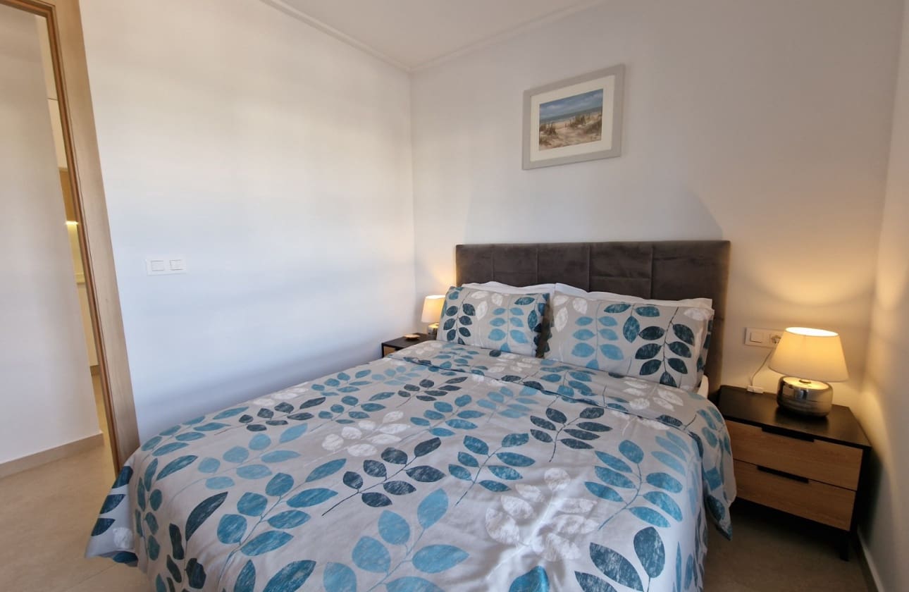 3 bedroom Apartment for sale in Guardamar del Segura with pool - € 264,900 (Ref: 9613097)