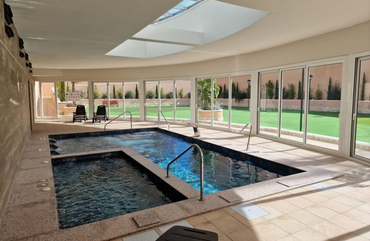 3 bedroom Apartment for sale in Guardamar del Segura with pool - € 264,900 (Ref: 9613097)