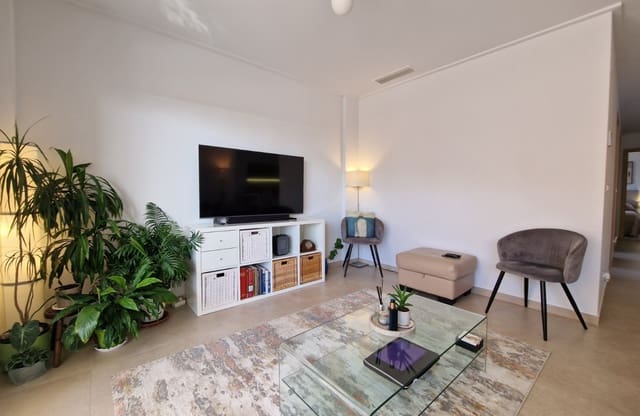 3 bedroom Apartment for sale in El Raso, Guardamar del Segura with pool - € 264,900 (Ref: 9613097)