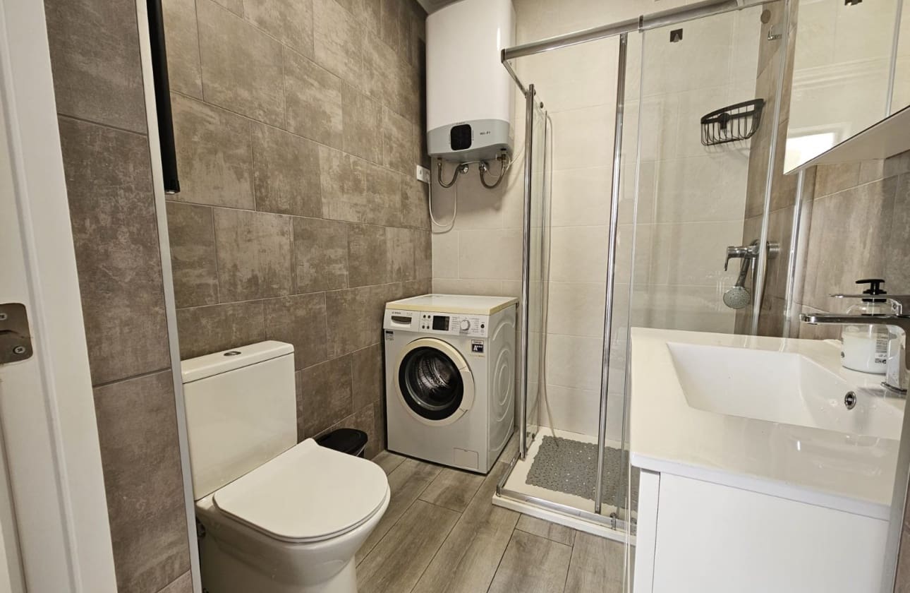 4 makuuhuone Huvila myytävänä paikassa Lo Pepin mukana uima-altaan - 450 000 € (Ref: 9613098)