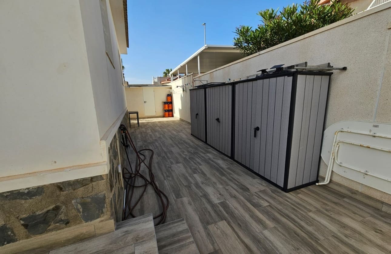 4 makuuhuone Huvila myytävänä paikassa Lo Pepin mukana uima-altaan - 450 000 € (Ref: 9613098)