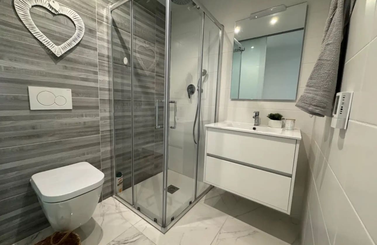 2 quarto Bungalow para venda em Guardamar del Segura com piscina garagem - 219 900 € (Ref: 9614243)