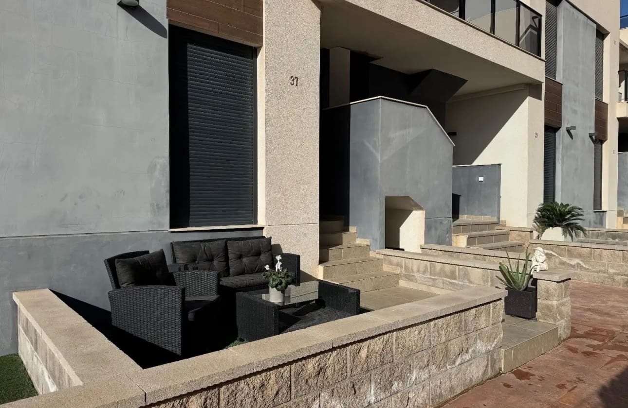 2 quarto Bungalow para venda em Guardamar del Segura com piscina garagem - 219 900 € (Ref: 9614243)