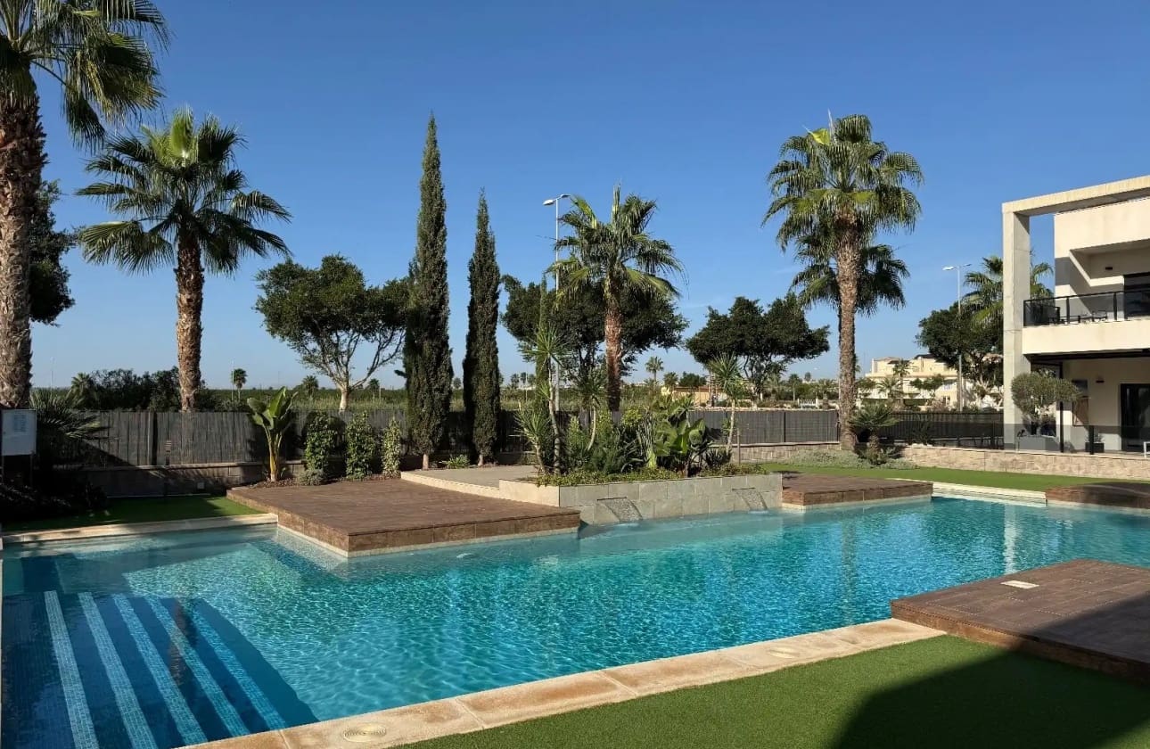 2 quarto Bungalow para venda em Guardamar del Segura com piscina garagem - 219 900 € (Ref: 9614243)