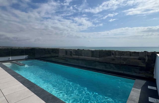 3 soverom Bungalow til salgs i Zona Pueblo, Guardamar del Segura med svømmebasseng - € 470 000 (Ref: 9622079)