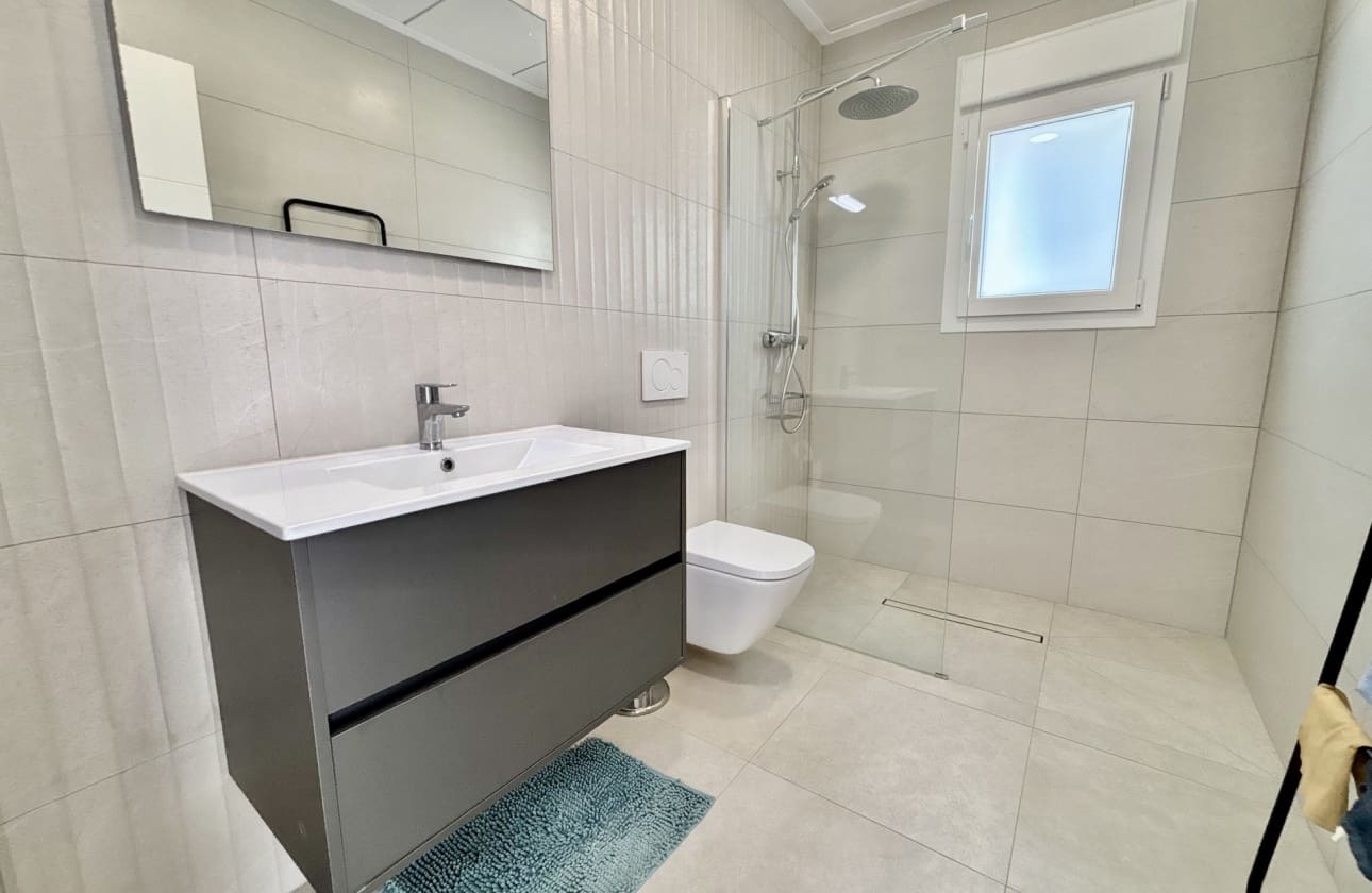 3 bedroom Villa for sale in Benijofar - € 569,500 (Ref: 9622106)