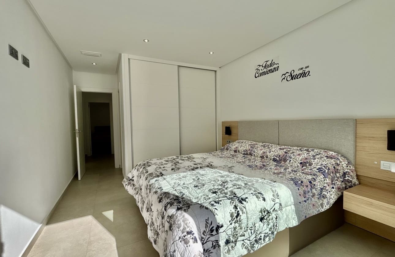 3 bedroom Villa for sale in Benijofar - € 569,500 (Ref: 9622106)