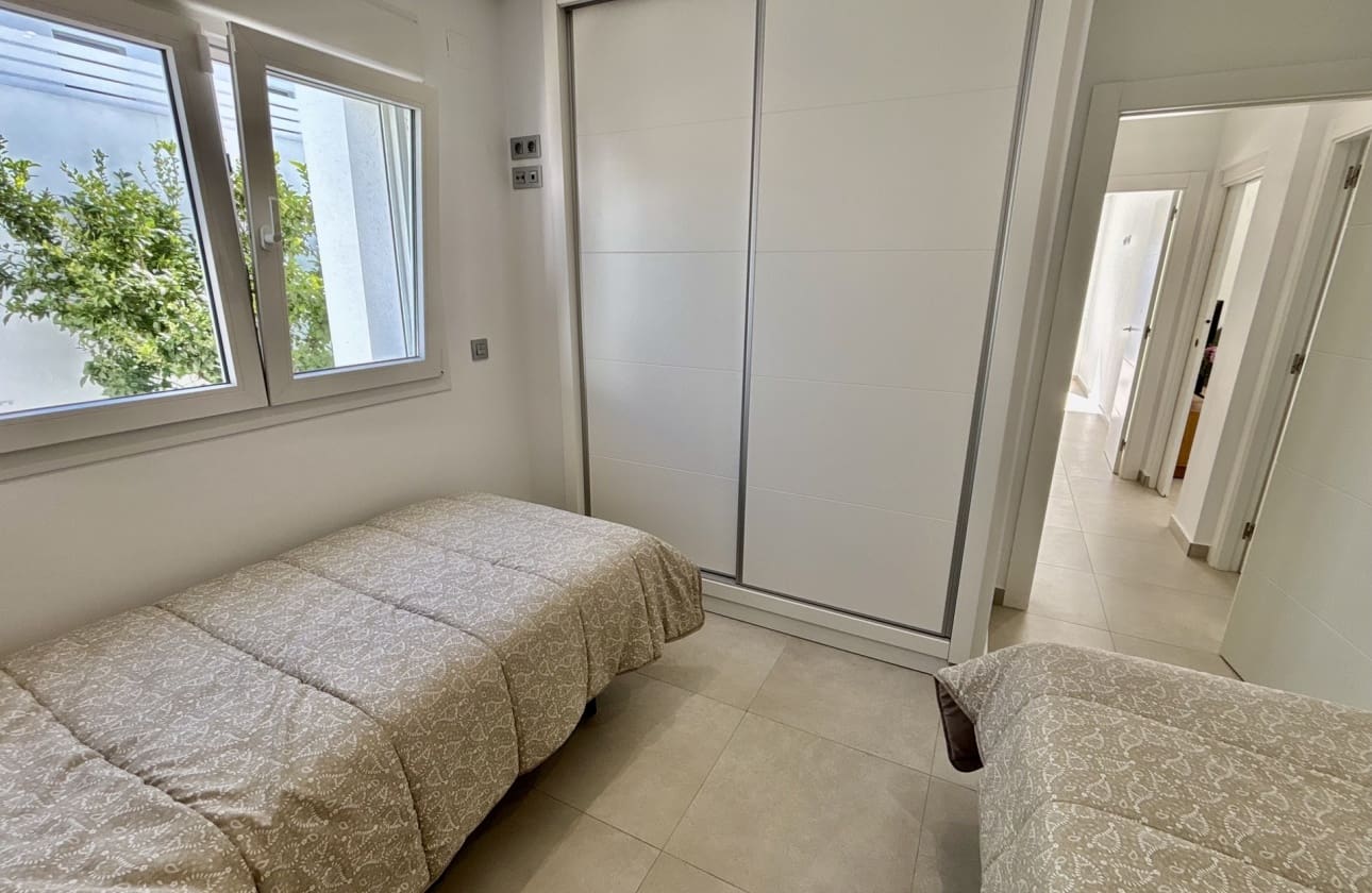 3 bedroom Villa for sale in Benijofar - € 569,500 (Ref: 9622106)