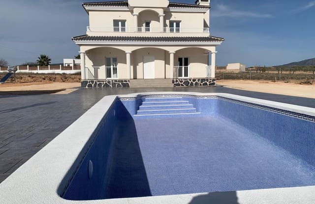 6 bedroom Villa for sale in Pinoso - € 611,000 (Ref: 9622115)