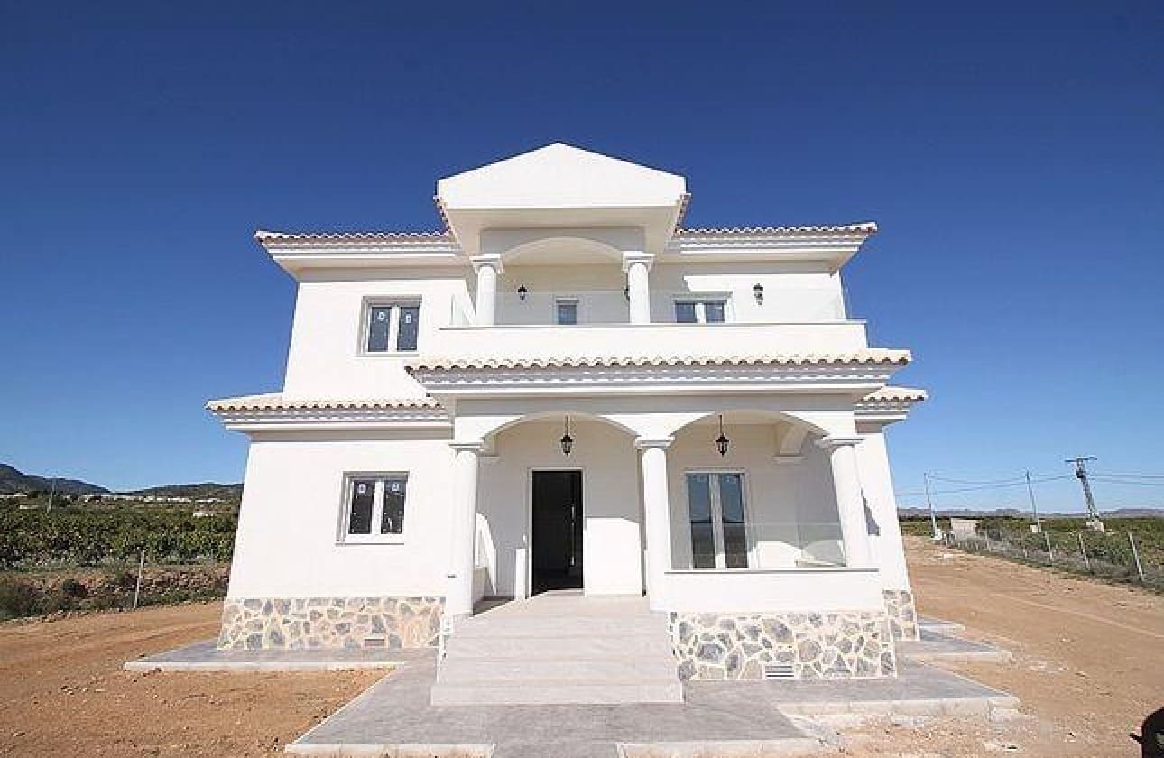 6 bedroom Villa for sale in Pinoso - € 611,000 (Ref: 9622115)
