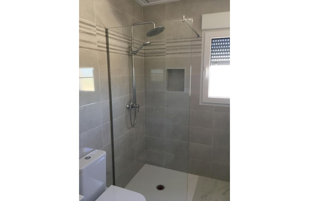 6 bedroom Villa for sale in Pinoso - € 611,000 (Ref: 9622115)