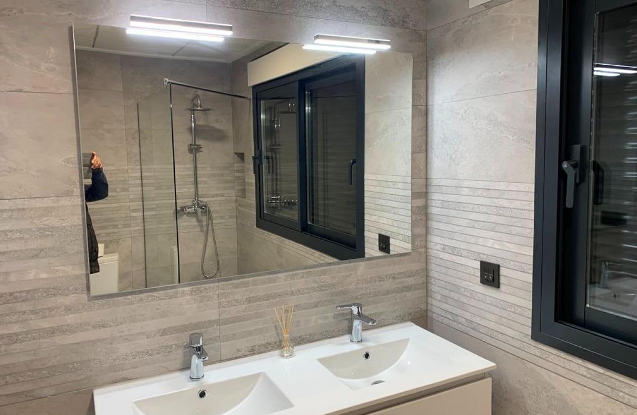 6 bedroom Villa for sale in Pinoso - € 611,000 (Ref: 9622115)