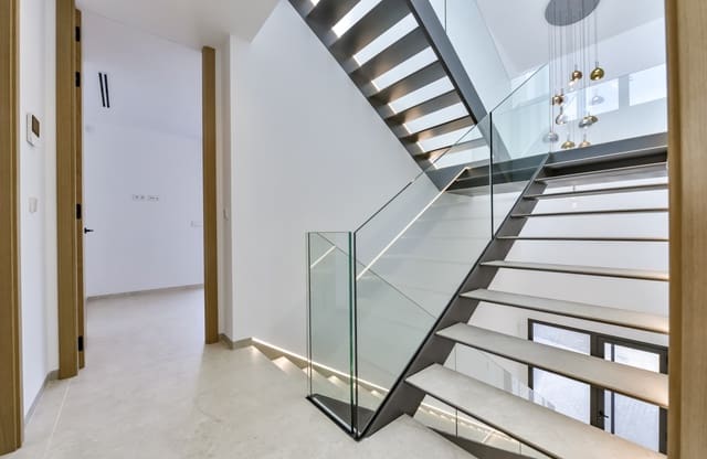 4 soveværelse Villa til salg i Altea med swimmingpool - € 2.345.000 (Ref: 9622128)