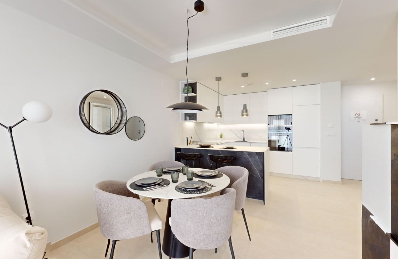 2 makuuhuone Bungalow myytävänä paikassa Cabo Roig mukana uima-altaan - 399 000 € (Ref: 9622131)